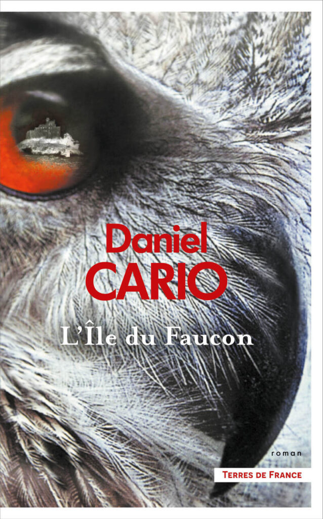 Couverture de L'Île du Faucon, de Daniel Cario