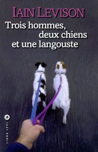 trois-hommes-deux-chiens-et-une-langouste